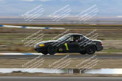 media/Nov-16-2025-CalClub SCCA (Sun) [[2975c16dfc]]/Group 4/Turn 1/